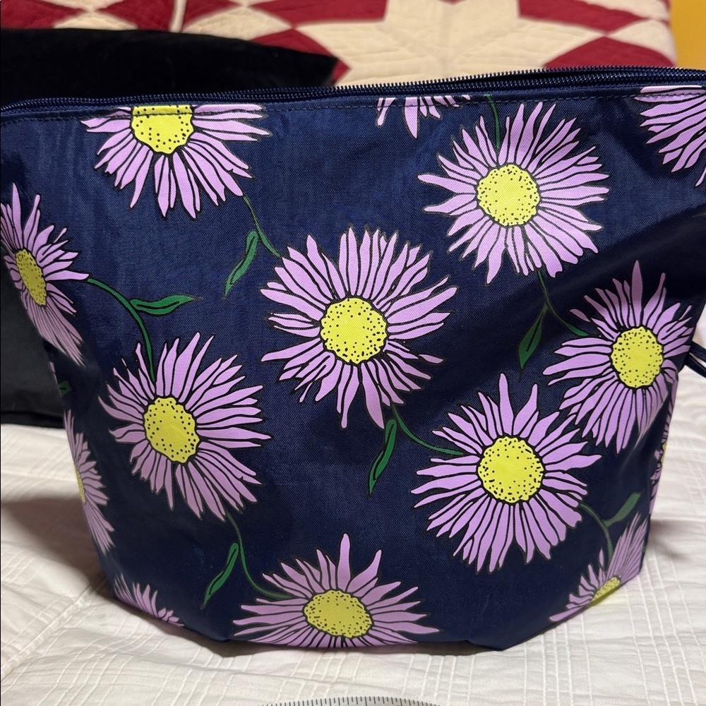 Baggu Go Pouch - Large Only - Daisy